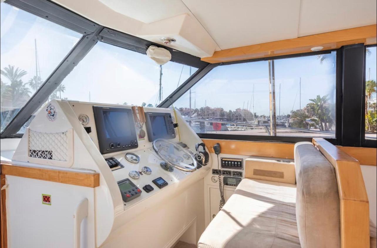 Barco Americano Sotogrande Torreguadiaro Buitenkant foto